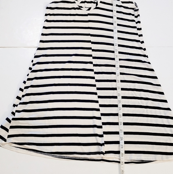 NWOT striped sundress - Picture 5 of 10